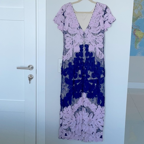 JS Collections embroidered midi dress , size 10 .Pristine condition, never worn - Picture 3 of 5